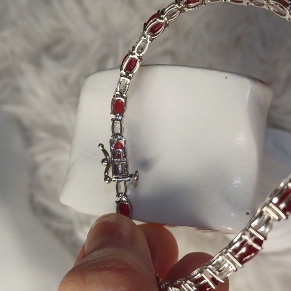 Colleen Lopez Sterling Silver Garnet and White Zircon Tennis Bracelet NIB - Picture 5 of 9